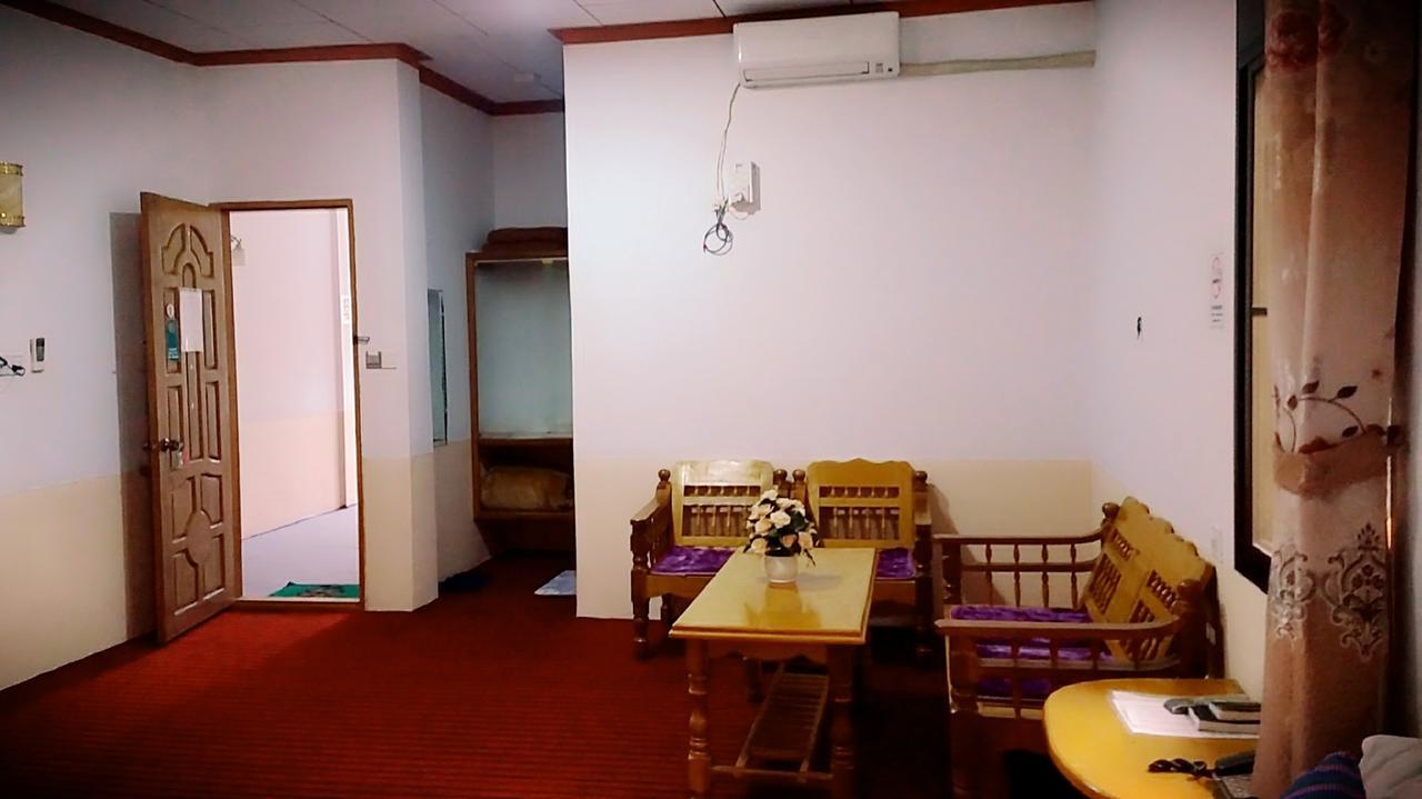 Wun Tawp Garden Hotel Myitkyinā Exteriör bild